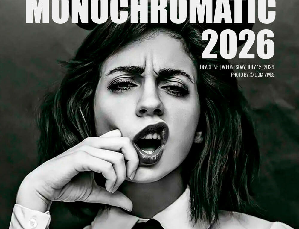 MONOCHROMATIC