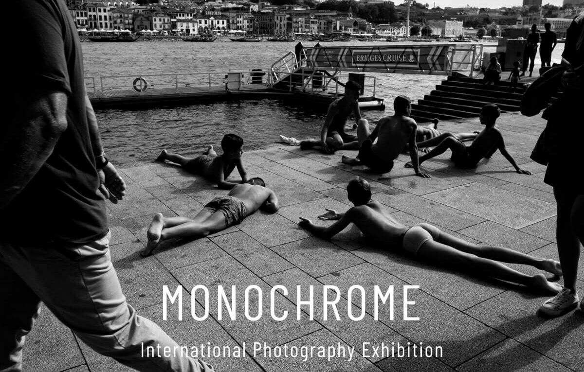 Monchrome